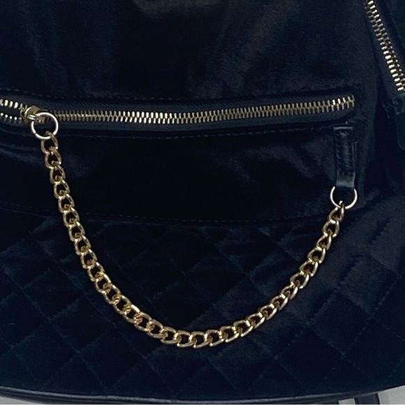 Bebe Women’s Black Gina Velvet Large Backpack Gold Tone Hardware Adjustable - Picture 2 of 16